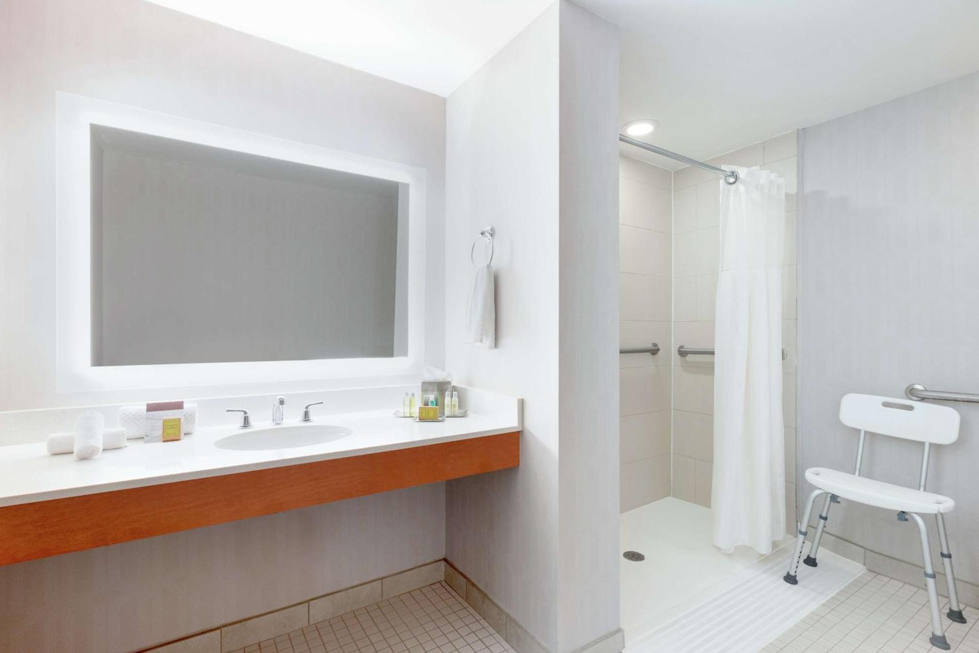 ดับเบิลทรี บาย ฮิลตัน แอตแลนตา แอร์พอร์ต Hotel คอลเลจพาร์ค ภายนอก รูปภาพ